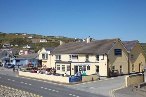 The Duke Of Edinburgh Inn Newgale Exterior photo